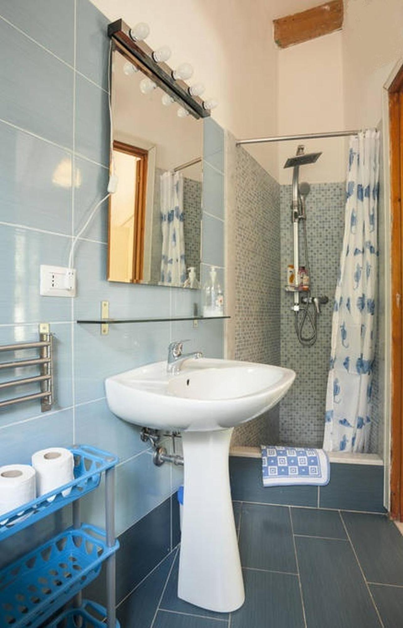 アチレアーレCome In Sicily La Pietra Monacaアパートメント 部屋 写真