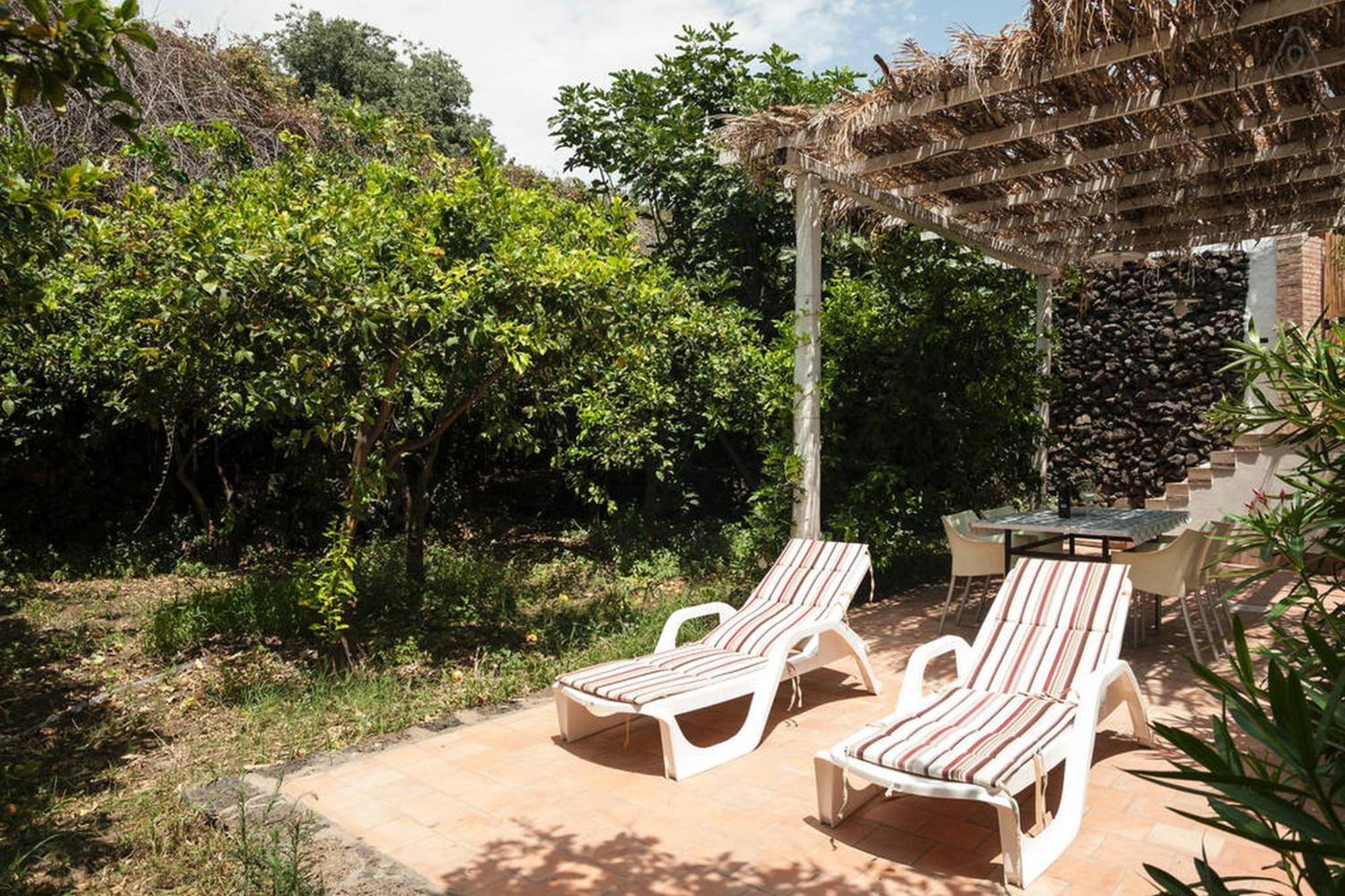 アチレアーレCome In Sicily La Pietra Monacaアパートメント 部屋 写真