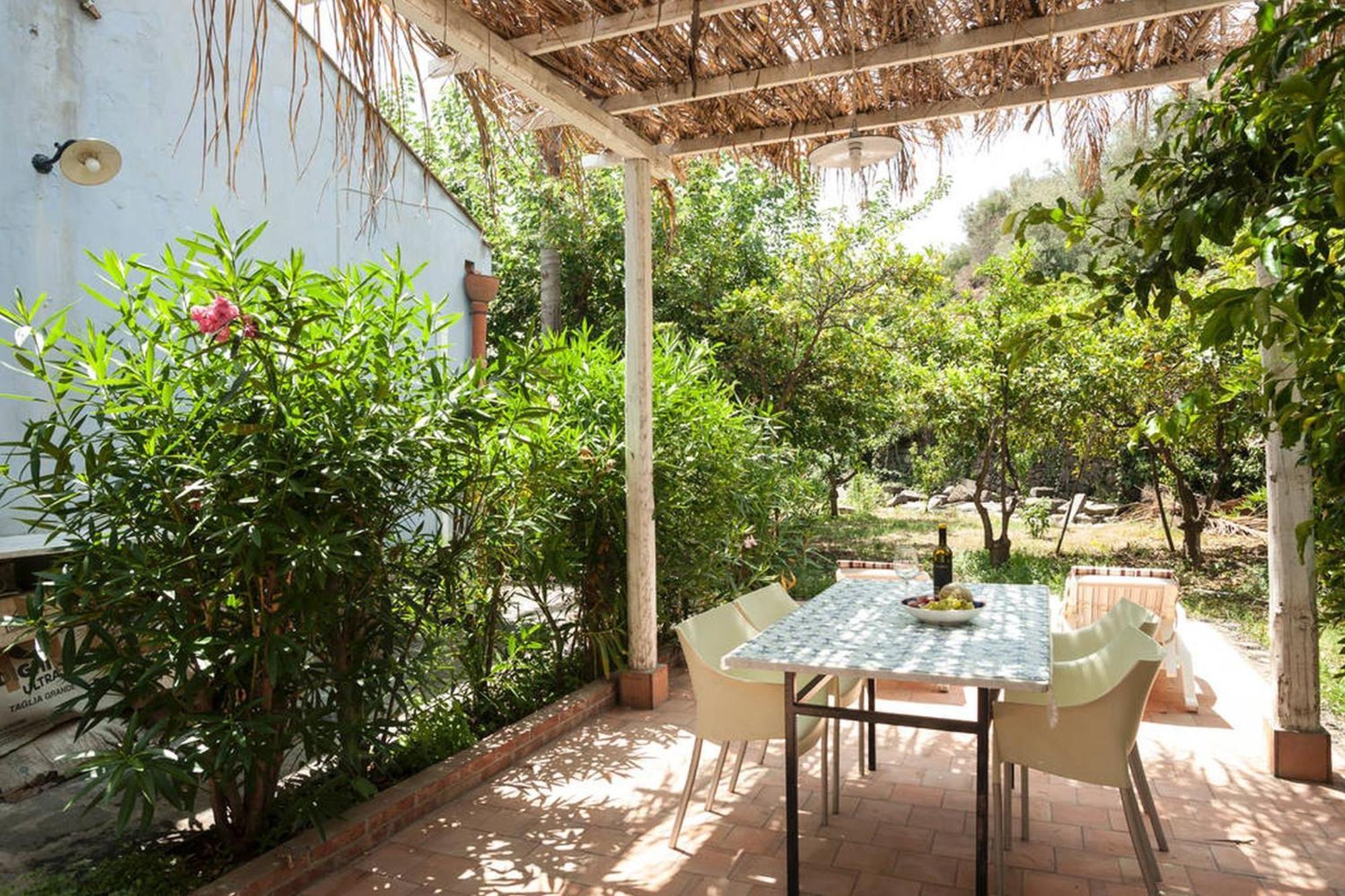 アチレアーレCome In Sicily La Pietra Monacaアパートメント 部屋 写真